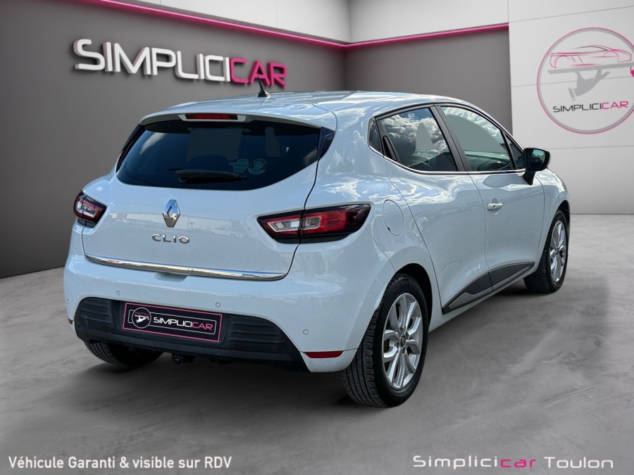 RENAULT d'occasion CLIO 1.2 TCe 120ch energy Intens 5p de 2018 Toulon