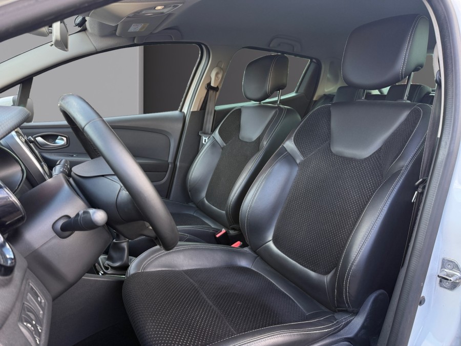 RENAULT d'occasion CLIO 1.2 TCe 120ch energy Intens 5p de 2018 Toulon