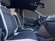 VOLKSWAGEN d'occasion T-ROC 1.5 TSI EVO 150 R LINE DSG AUTO de 2018
