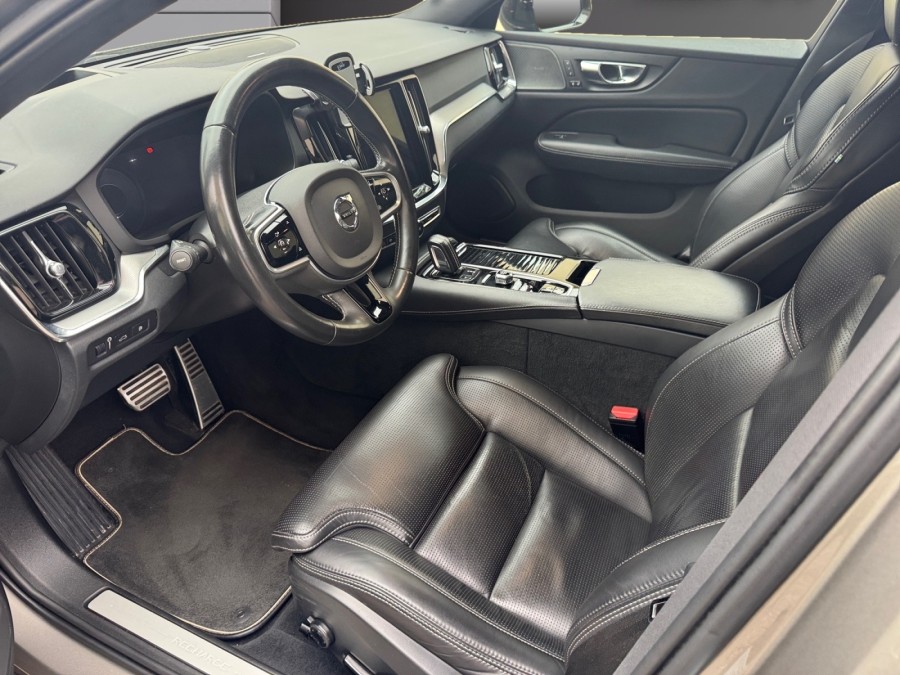VOLVO d'occasion V60 T8 Twin Engine 303 + 87ch R-Design Geartronic