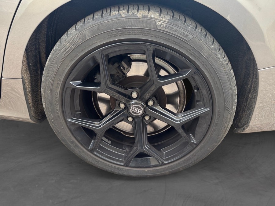 VOLVO d'occasion V60 T8 Twin Engine 303 + 87ch R-Design Geartronic