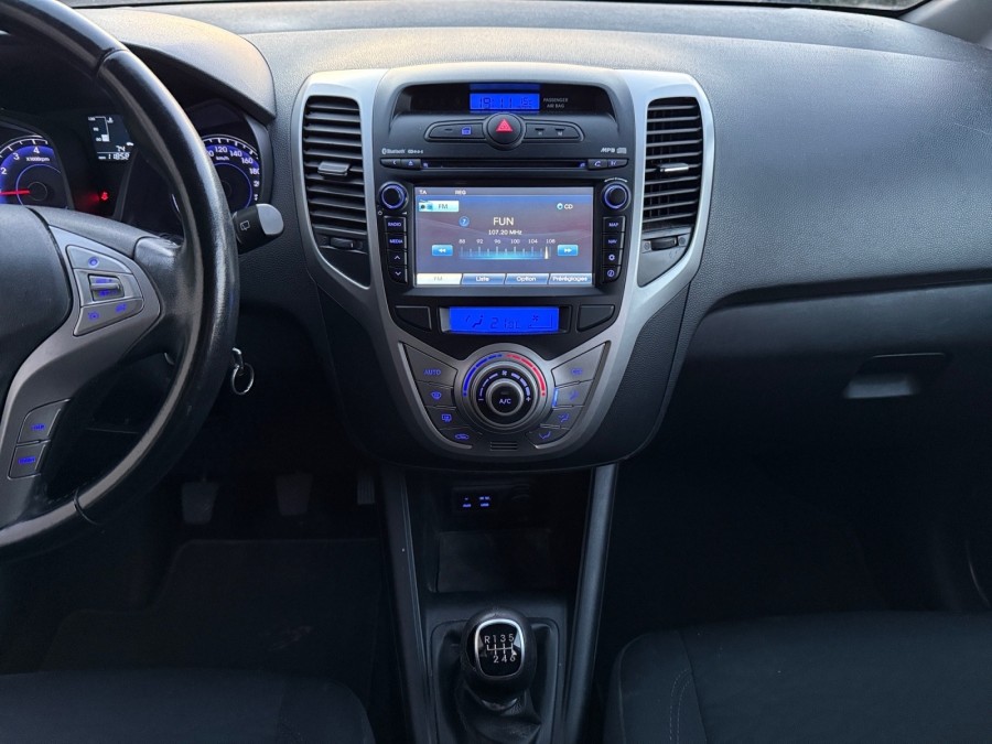 HYUNDAI d'occasion IX20 1.6 MPI 125 UEFA EURO 2 BLUE DRIVE de 2016