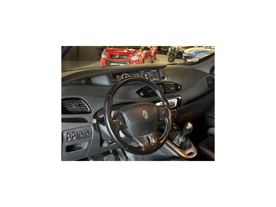 RENAULT d'occasion SCENIC 1.6 DCI 130 BOSE EDITION de 2014 Aix Les