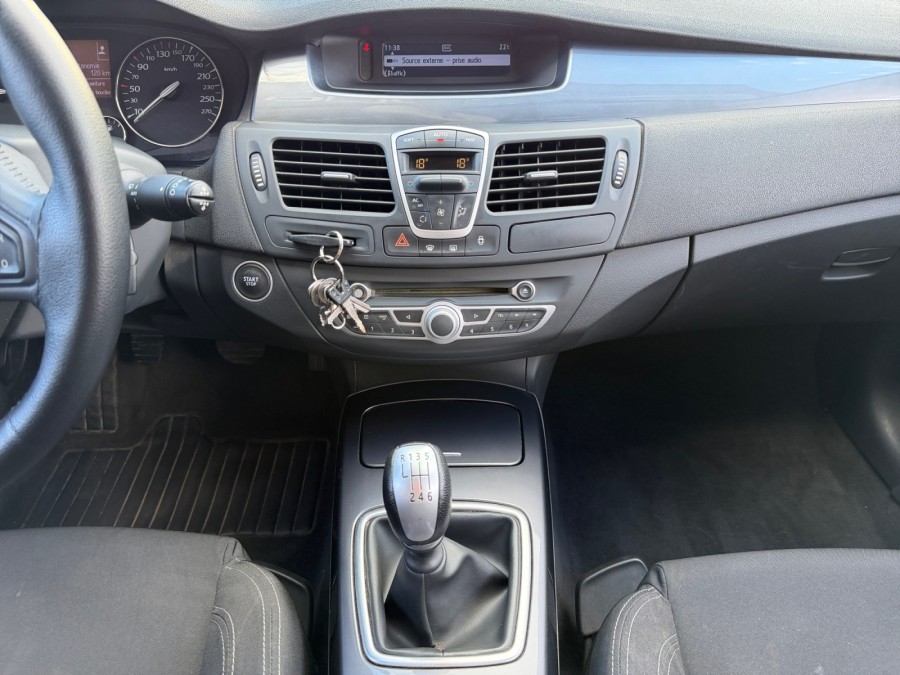 RENAULT d'occasion LAGUNA 2.0 dCi 150ch Dynamique de 2010 Toulon Est