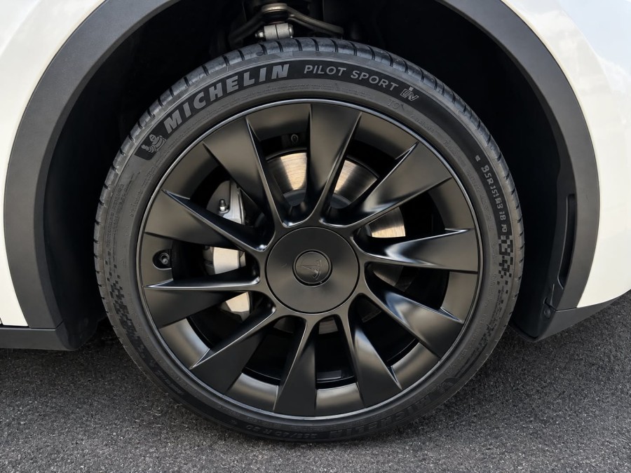 TESLA d'occasion MODEL Y Standard RWD de 2023 Nice (06)﻿