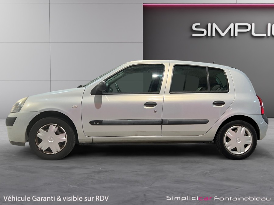 RENAULT d'occasion CLIO Clio 2 phase 2 1.2 Confort de 2003