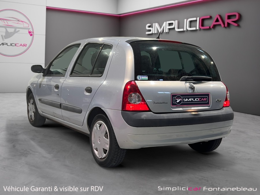 RENAULT d'occasion CLIO Clio 2 phase 2 1.2 Confort de 2003