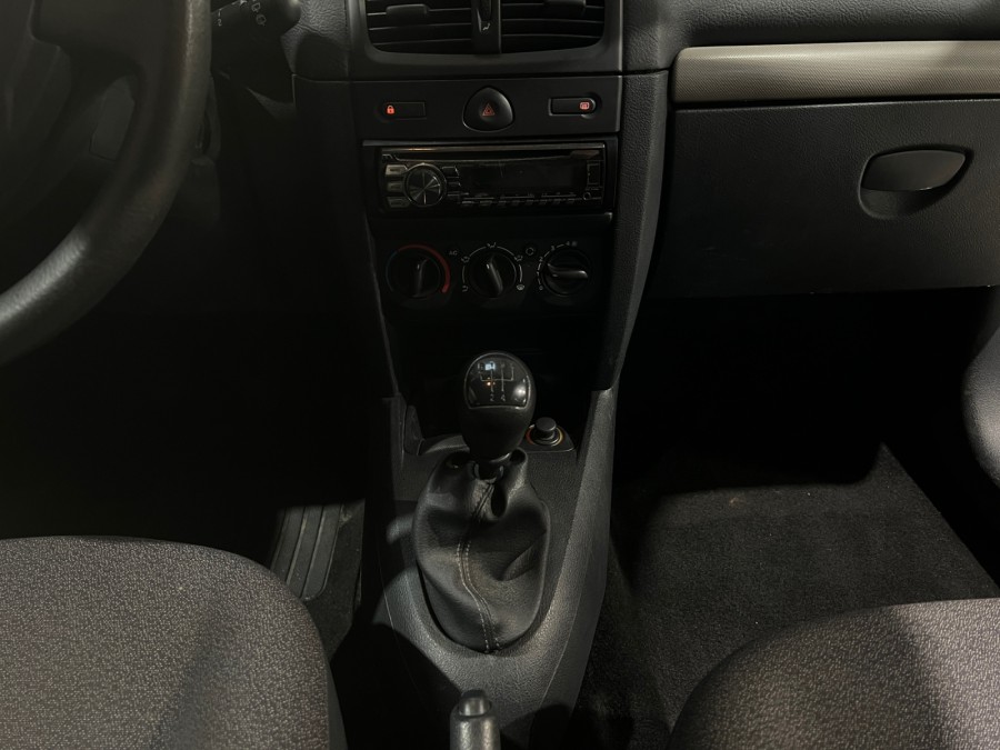 RENAULT d'occasion CLIO Clio 2 phase 2 1.2 Confort de 2003