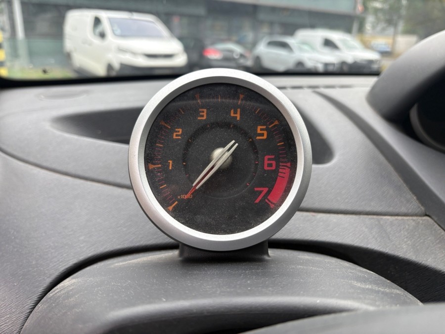 RENAULT d'occasion TWINGO II 1.2i - 16v de 2010 Brie Comte Robert
