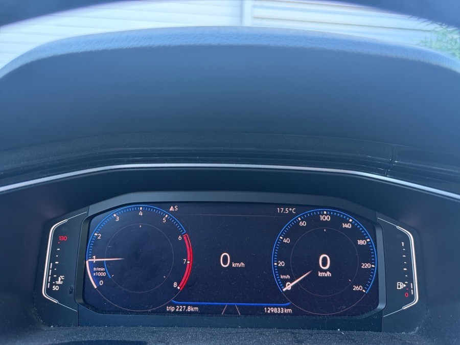 VOLKSWAGEN d'occasion T-CROSS 1.0 TSI 115 FIRST EDITION de 2019 Salon