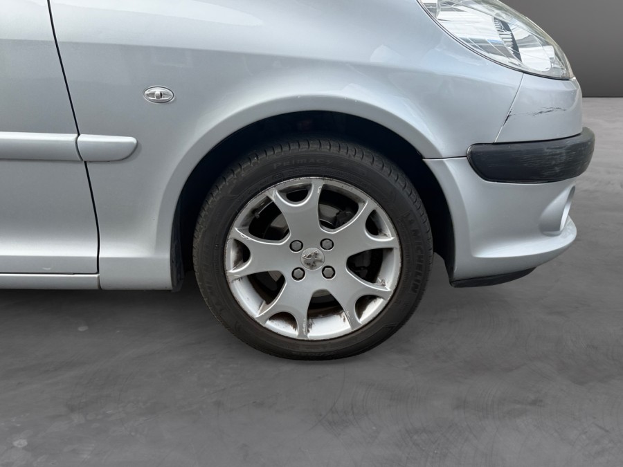 PEUGEOT d'occasion 1007 1.6 16v Sporty 2-Tronic de 2009 Méry Sur Oise