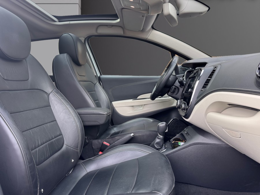 RENAULT d'occasion CAPTUR RENAULT CAPTUR 1.3 TCE 150 INITIAL PARIS de