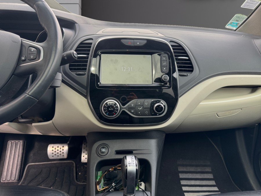 RENAULT d'occasion CAPTUR RENAULT CAPTUR 1.3 TCE 150 INITIAL PARIS de