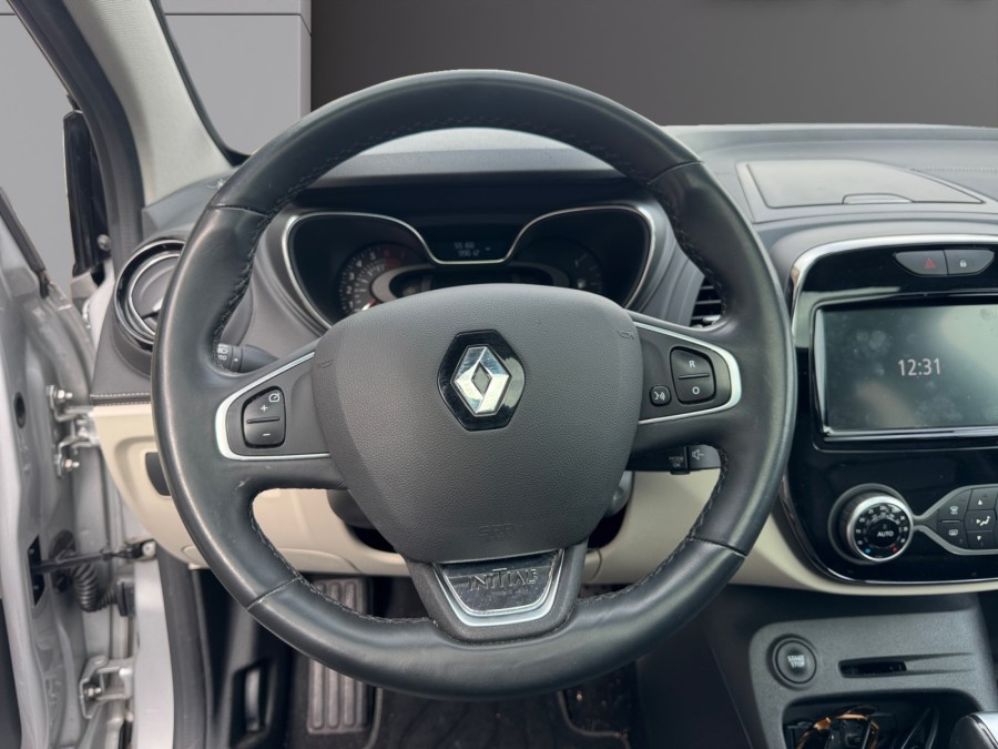RENAULT d'occasion CAPTUR RENAULT CAPTUR 1.3 TCE 150 INITIAL PARIS de