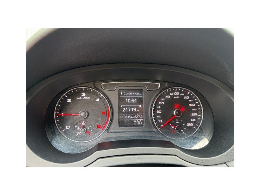 AUDI d'occasion Q3 2.0 TDI 120 AMBIENTE de 2017 Le Raincy (93)﻿