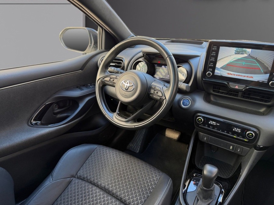 TOYOTA d'occasion YARIS IV 1.5 HYBRIDE 116H ICONIC CVT de 2021 Nîmes