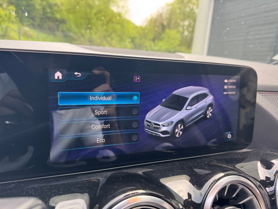 MERCEDES d'occasion CLASSE GLA II GLA 200 D AMG Line Edition 1 8G-DCT