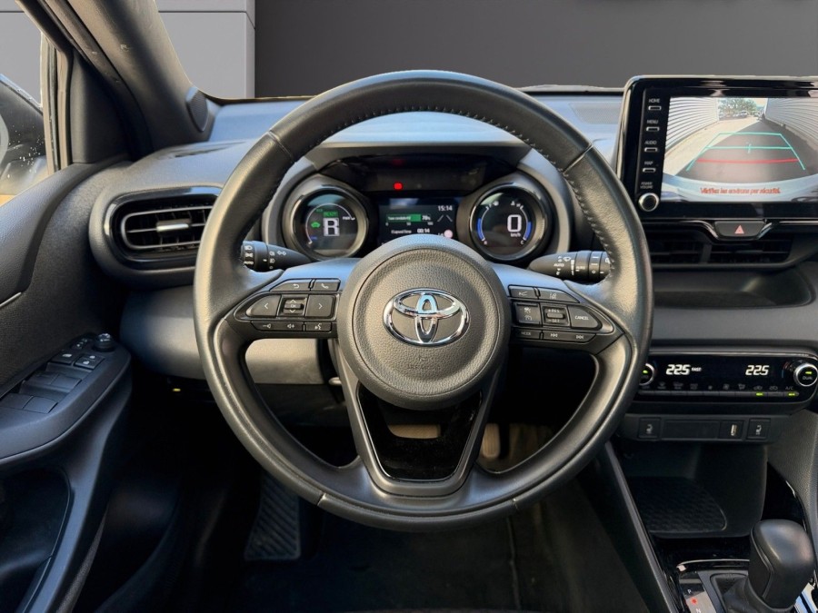 TOYOTA d'occasion YARIS IV 1.5 HYBRIDE 116H ICONIC CVT de 2021 Nîmes