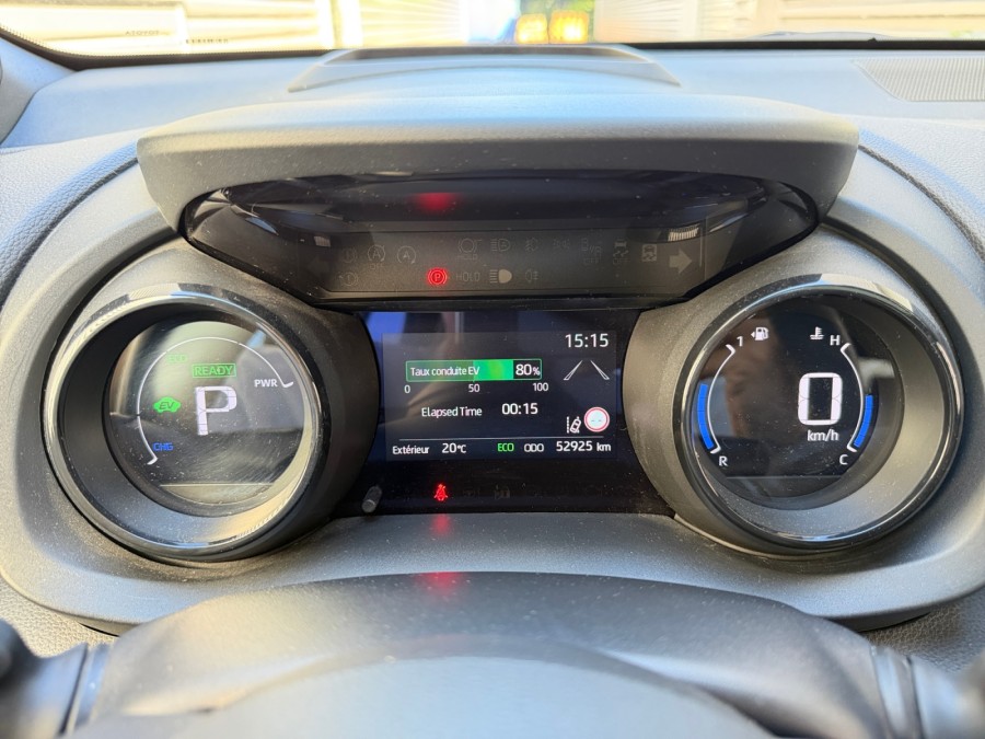 TOYOTA d'occasion YARIS IV 1.5 HYBRIDE 116H ICONIC CVT de 2021 Nîmes