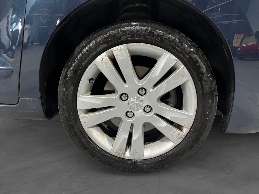 PEUGEOT d'occasion 5008 1.6 BLUE HDI 120 ALLURE EAT de 2015