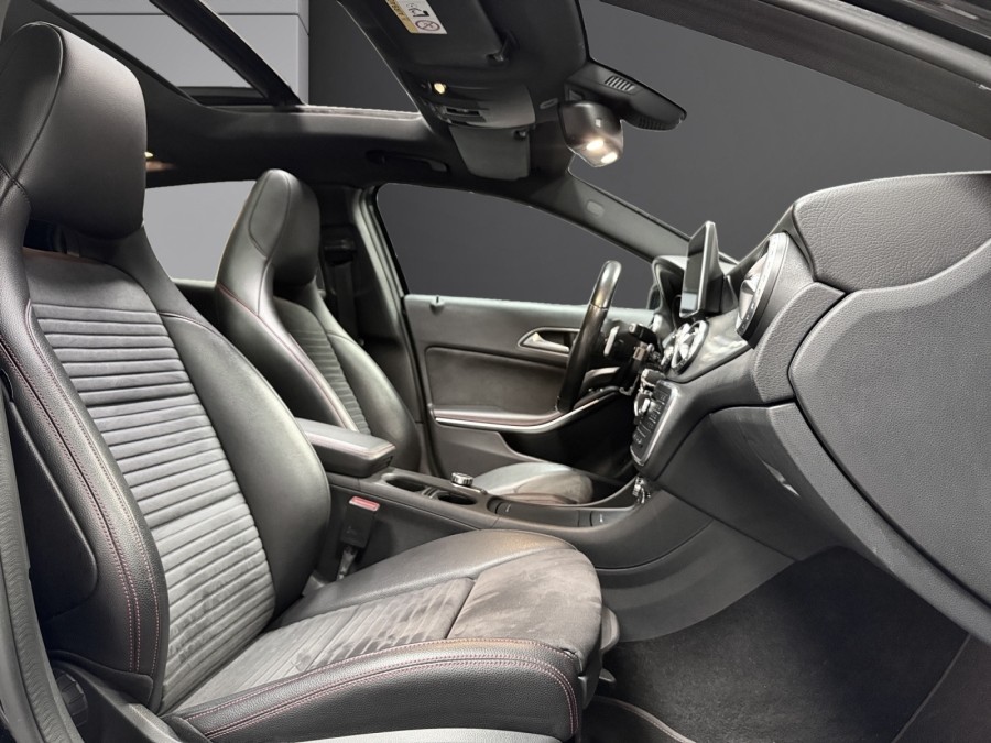 MERCEDES d'occasion GLA 220d Fascination Pack AMG 4Matic 7G-DCT de