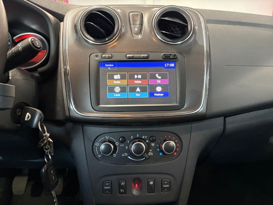 DACIA d'occasion SANDERO 0.9 TCe 90ch Stepway Prestige Euro6 de 2017