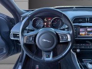 JAGUAR d'occasion XE 2.0L D 180 PURE BA de 2016 La Ciotat (13)﻿