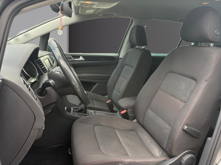 VOLKSWAGEN d'occasion GOLFSPORTSVAN 1.4 TSI 125 SOUND de 2017 Lyon St