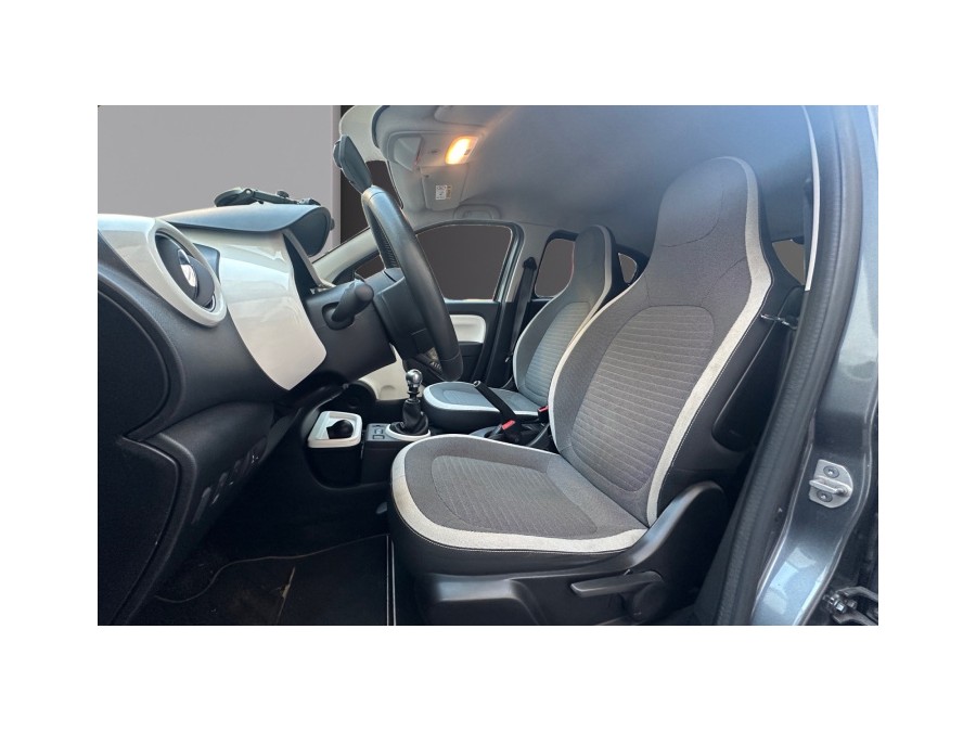 RENAULT d'occasion TWINGO 0.9 TCE 90 ENERGY LIMITED de 2016 Le Raincy