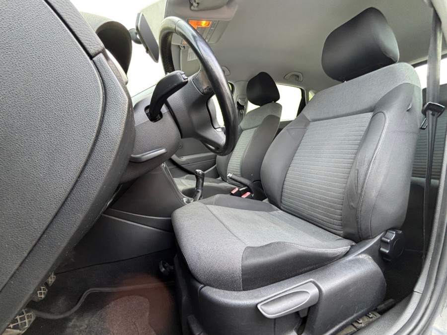 VOLKSWAGEN d'occasion POLO 1.2 70 TRENDLINE de 2010 Orgeval Verneuil