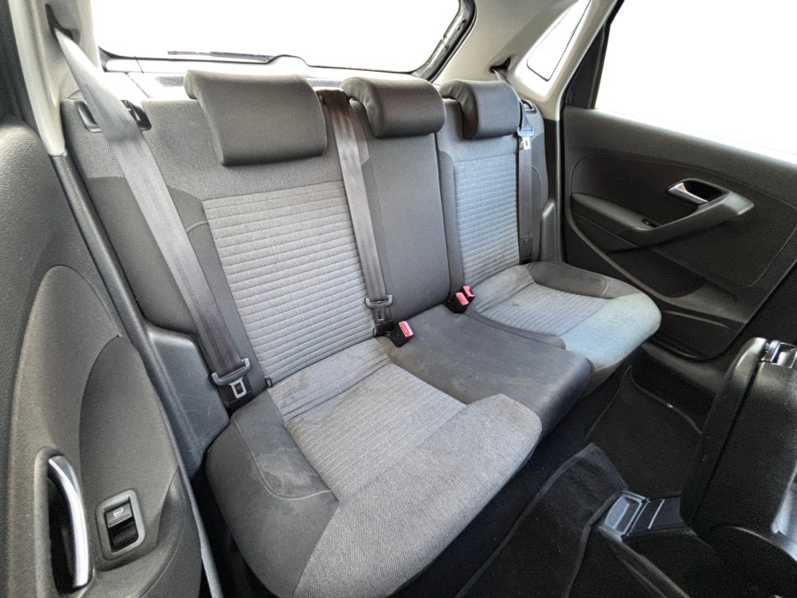 VOLKSWAGEN d'occasion POLO 1.2 70 TRENDLINE de 2010 Orgeval Verneuil