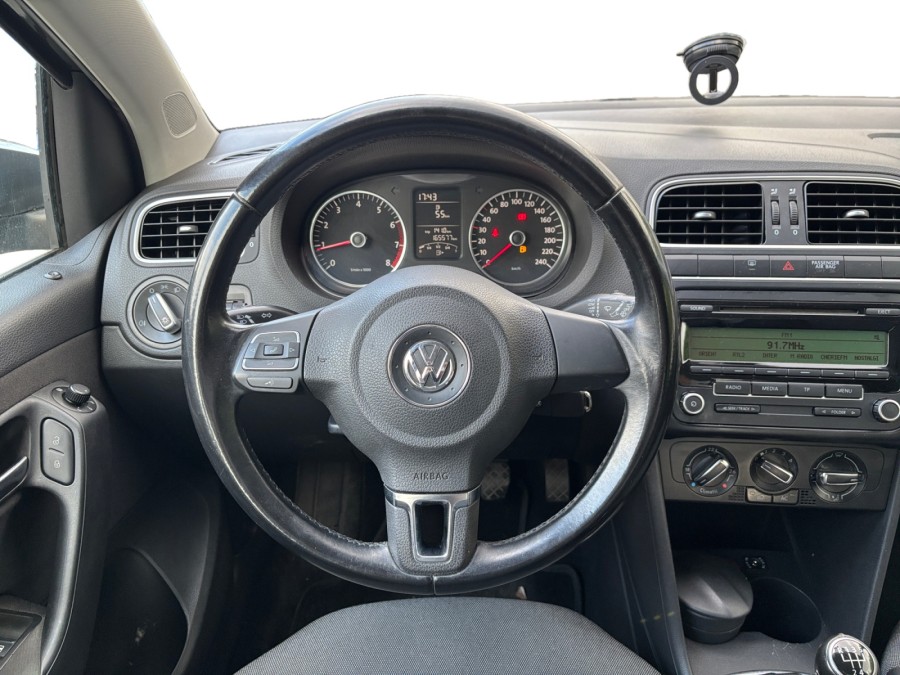 VOLKSWAGEN d'occasion POLO 1.2 70 TRENDLINE de 2010 Orgeval Verneuil