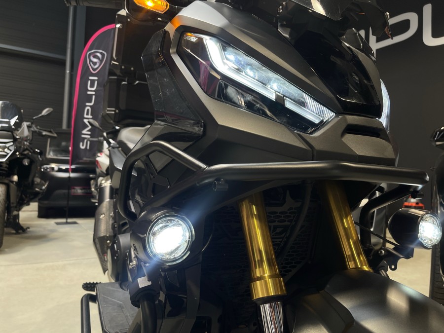 HONDA d'occasion X-ADV750 X-ADV 750 DCT ABS 2024 de 2024 Lyon Nord