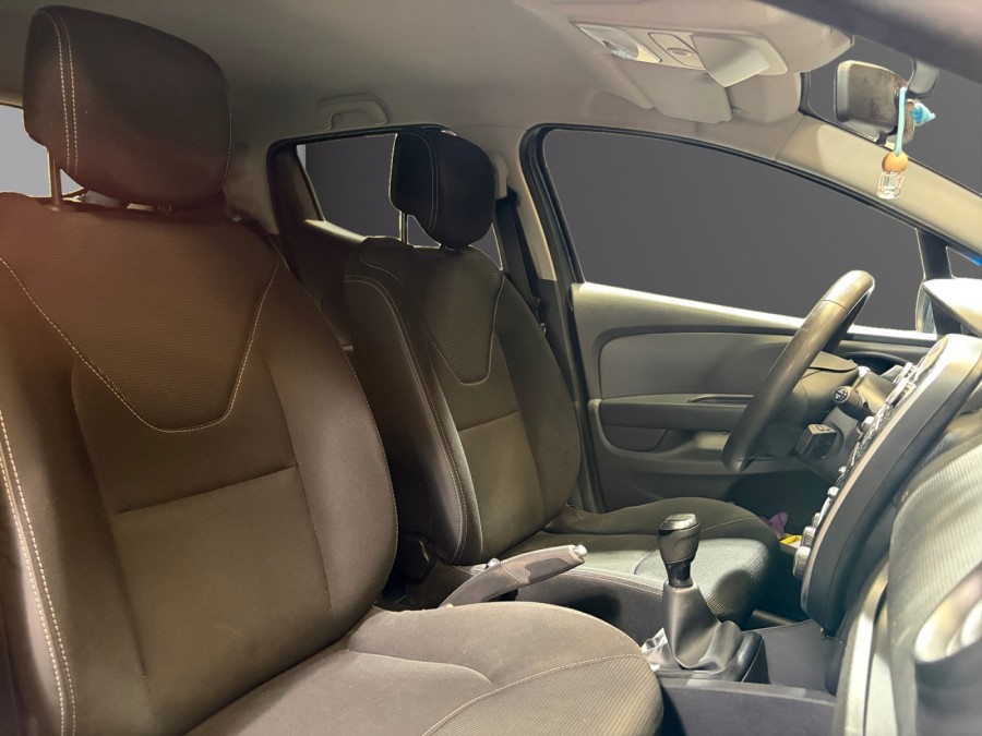 RENAULT d'occasion CLIO 1.2 16V 75 TREND de 2016 St Jean du Cardonnay