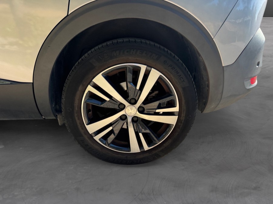 PEUGEOT d'occasion 5008 1.2 PURE TECH 130 ALLURE BUSINESS EAT de 2019