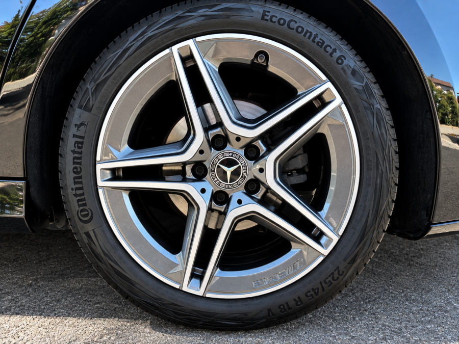 MERCEDES d'occasion CLASSE A A180 D AMG LINE 7G-DCT de 2020 Lyon St
