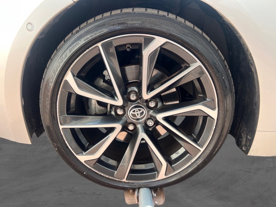 TOYOTA d'occasion COROLLA BREAK TS 184H COLLECTION de 2021 Le Raincy