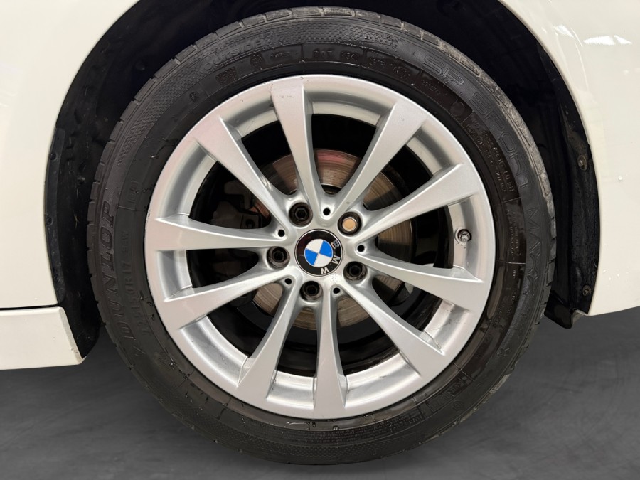 BMW d'occasion SERIE 3 2 D 150 SPORT AUTO de 2017 Andrezieux (42)﻿
