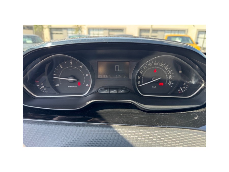 PEUGEOT d'occasion 2008 1.5 BLUE HDI 100 SIGNATURE de 2019 La Ciotat