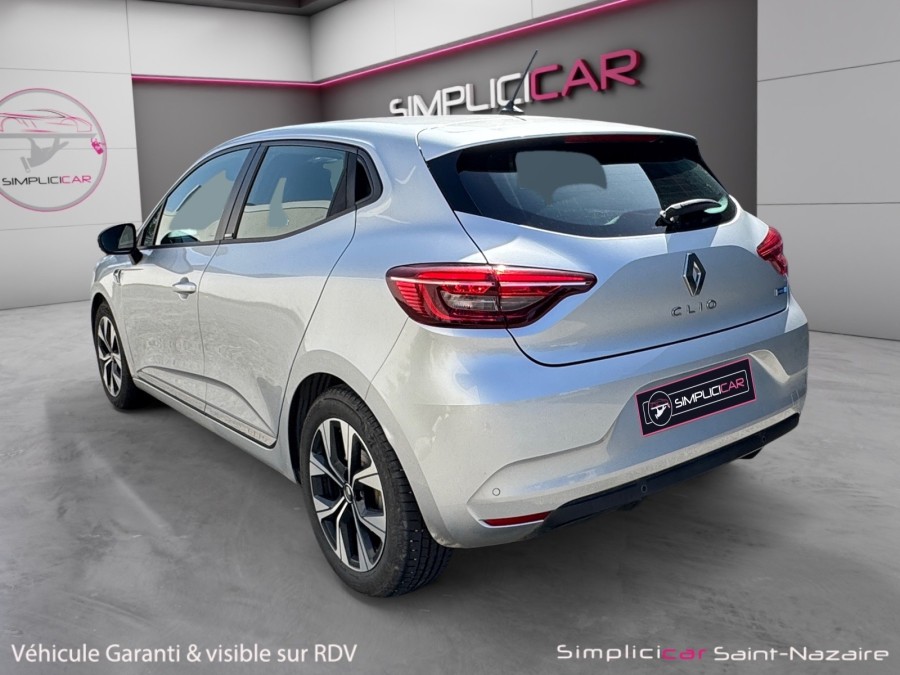 RENAULT d'occasion CLIO 1.6 E-TECH 140 LUTECIA de 2021 Saint Nazaire
