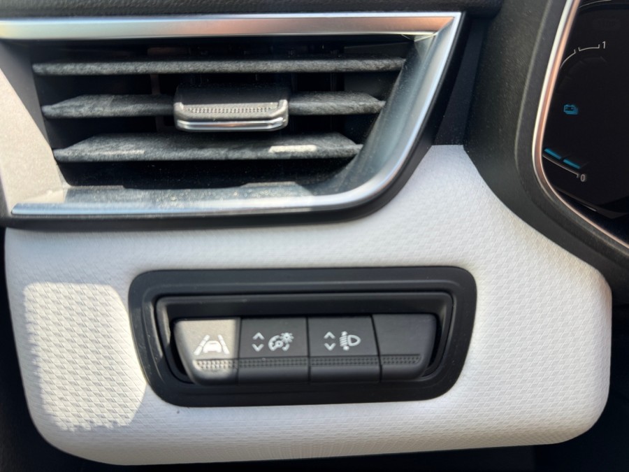 RENAULT d'occasion CLIO 1.6 E-TECH 140 LUTECIA de 2021 Saint Nazaire