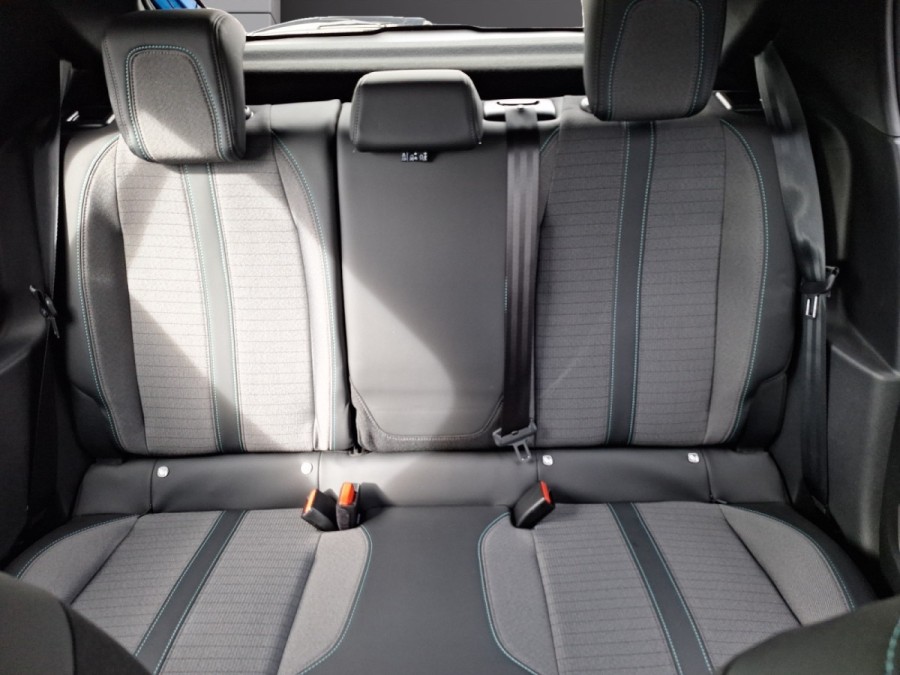 PEUGEOT d'occasion 208 1.2 puretech100CH ALLURE EAT8 de 2022 Le Puy