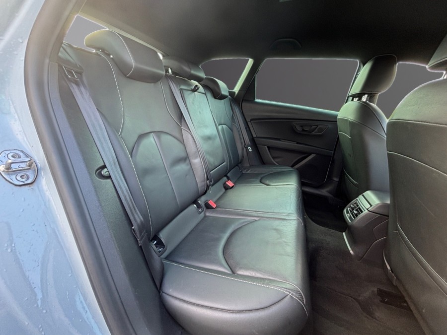 SEAT d'occasion LEON III ST 2 TSI 280 CUPRA DSG AUTO de 2015 Besançon