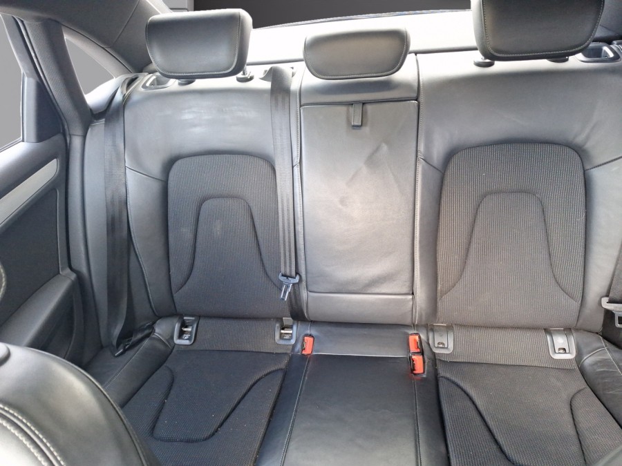 AUDI d'occasion A4 2.0 TDI 143 DPF S LINE MULTITRONIC de 2012 Le Puy