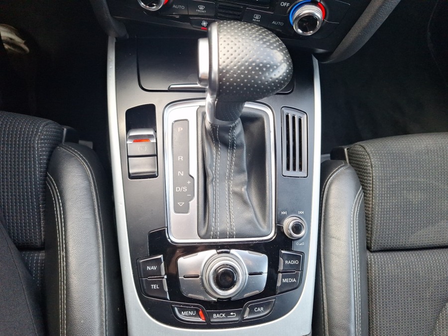 AUDI d'occasion A4 2.0 TDI 143 DPF S LINE MULTITRONIC de 2012 Le Puy