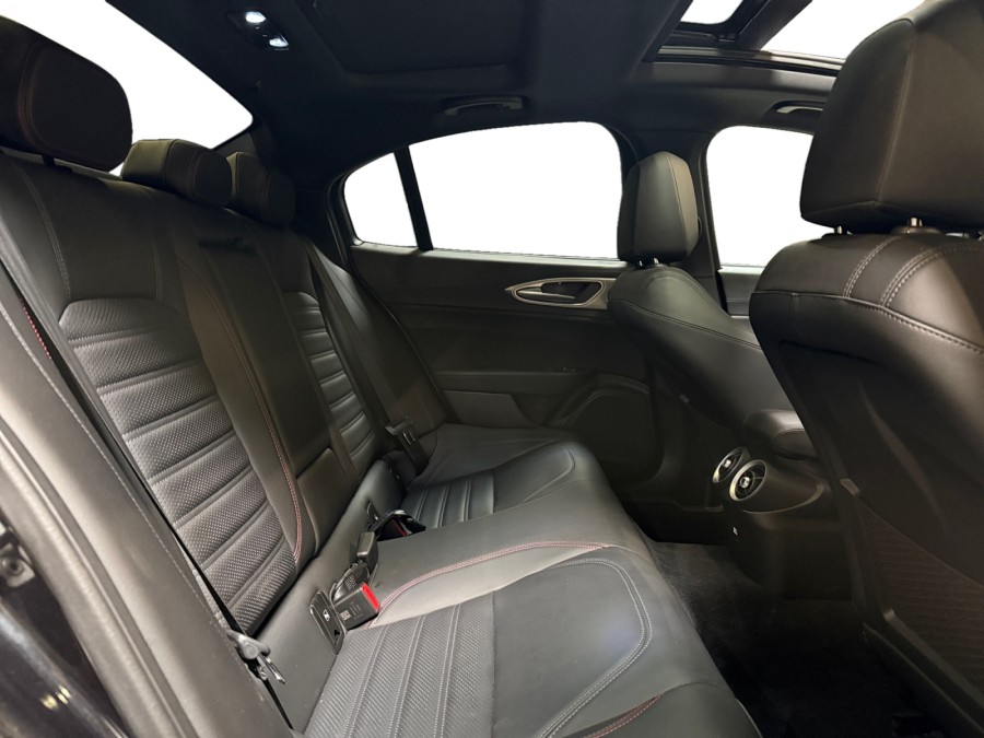 ALFA ROMEO d'occasion GIULIA 2.2D 160 COMPETIZIONE AT de 2023