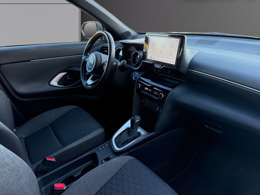 TOYOTA d'occasion YARIS 116h Design MY22 de 2023 Pontarlier (25)﻿