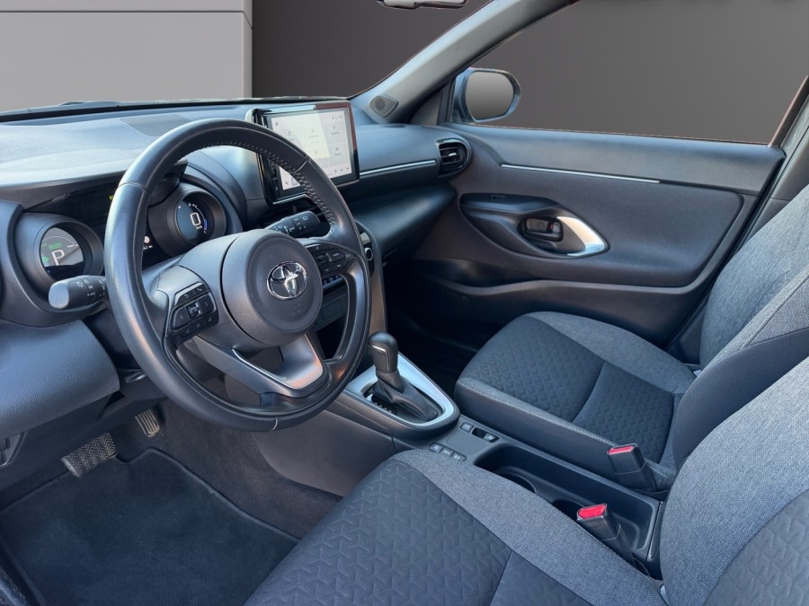 TOYOTA d'occasion YARIS 116h Design MY22 de 2023 Pontarlier (25)﻿