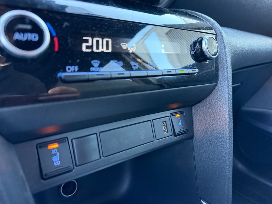 TOYOTA d'occasion YARIS 116h Design MY22 de 2023 Pontarlier (25)﻿