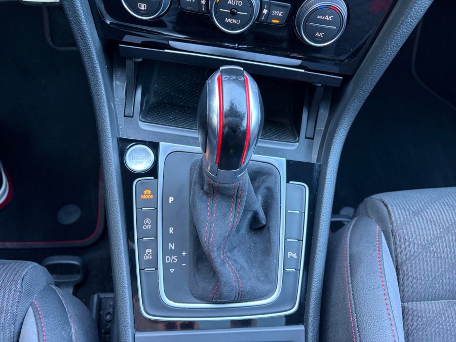 VOLKSWAGEN d'occasion GOLF VII 2 TSI 290 GTI TCR DSG AUTO de 2019
